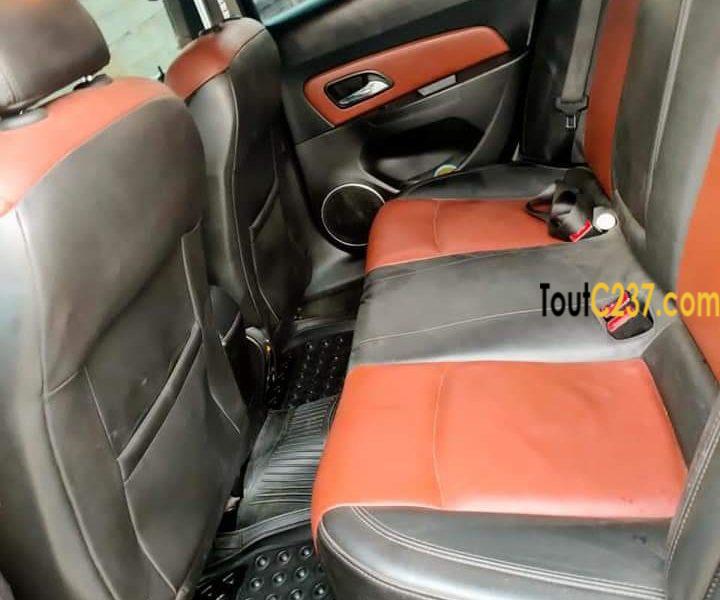 Chevrolet Cruze à vendre à Douala