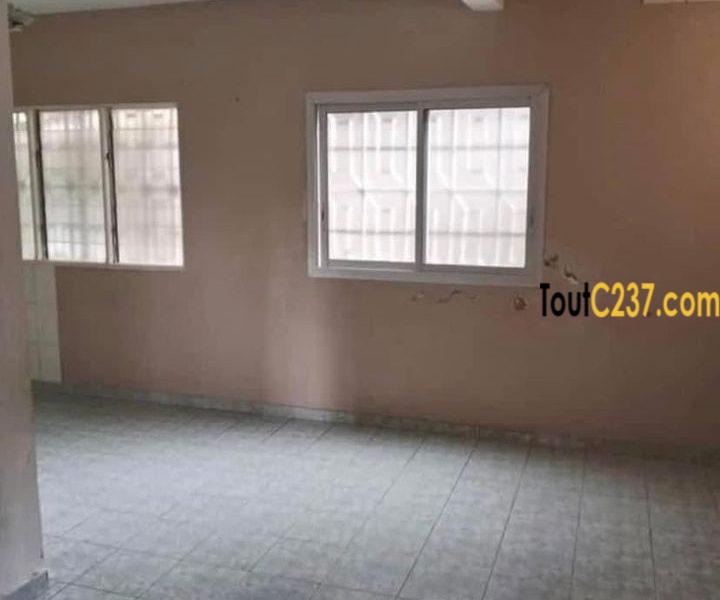 Mini duplex à louer à Bonapriso Douala