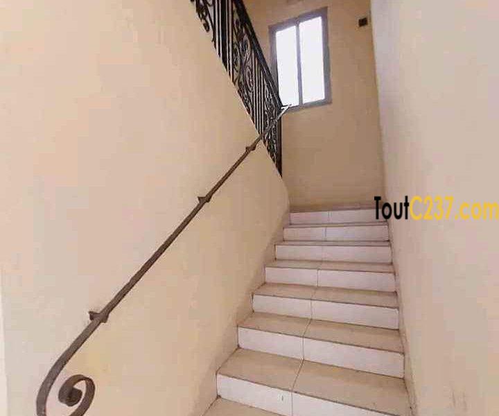 Maison Duplex à louer à Logpom