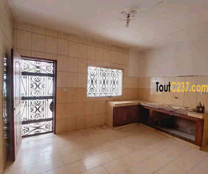 Maison Duplex à louer à Logpom