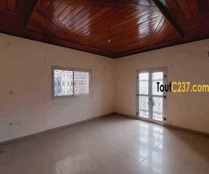 Maison Duplex à louer à Logpom