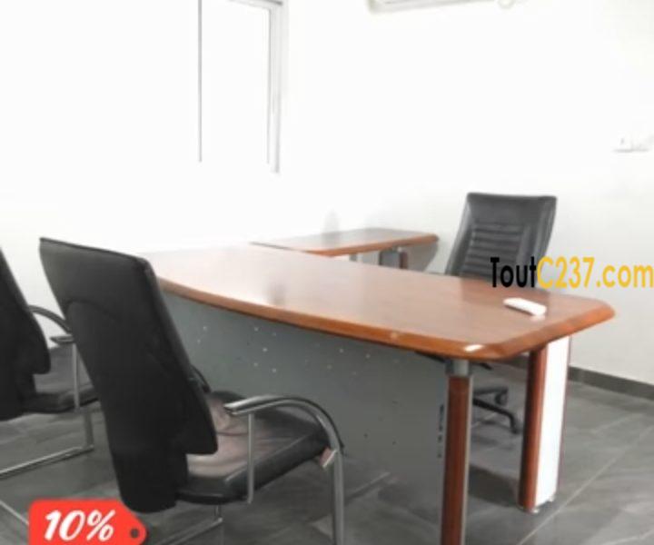 Bureau équipé DG à louer à Ndokoti