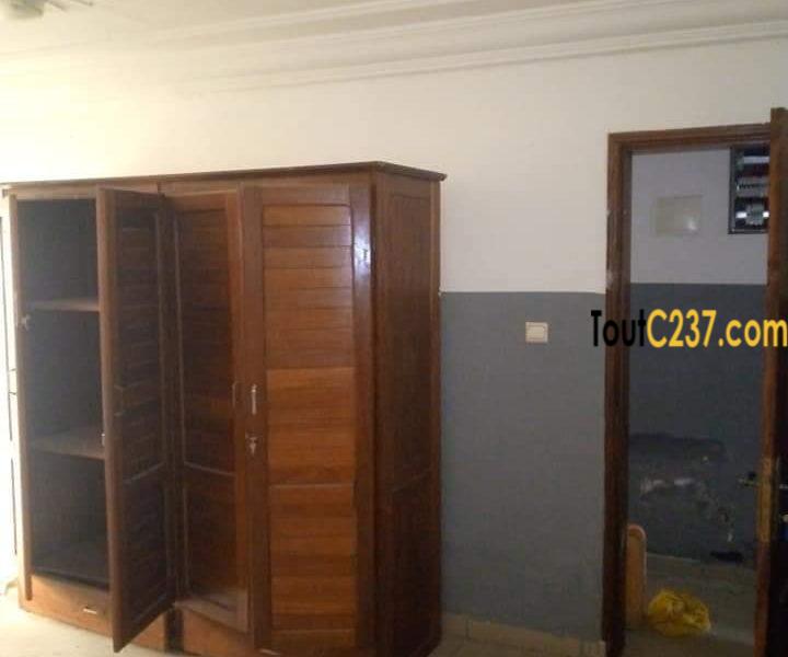 Appartement à louer à Akwa-Nord