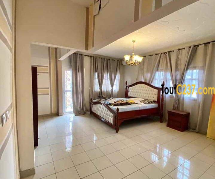 Duplex à louer à Makepe Douala