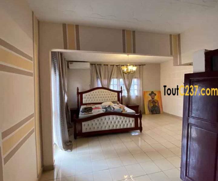 Duplex à louer à Makepe Douala