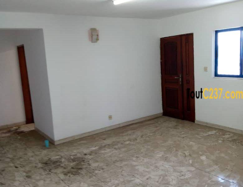 Appartement à louer à Ngodi Akwa
