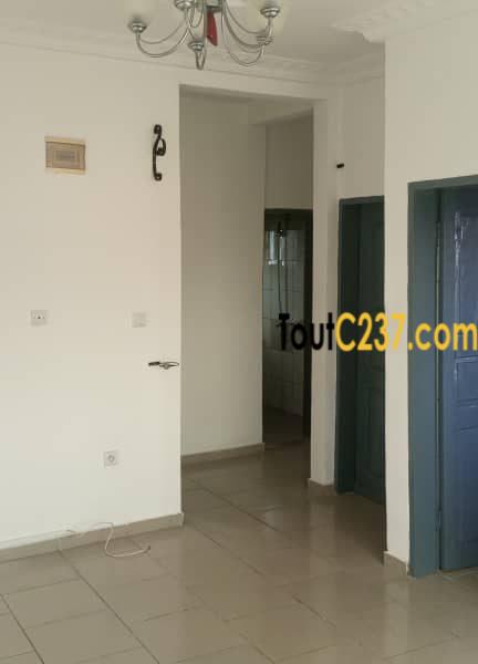 Appartement à louer à Ngodi Akwa