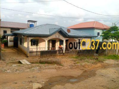 Maison a vendre à Japoma, Douala