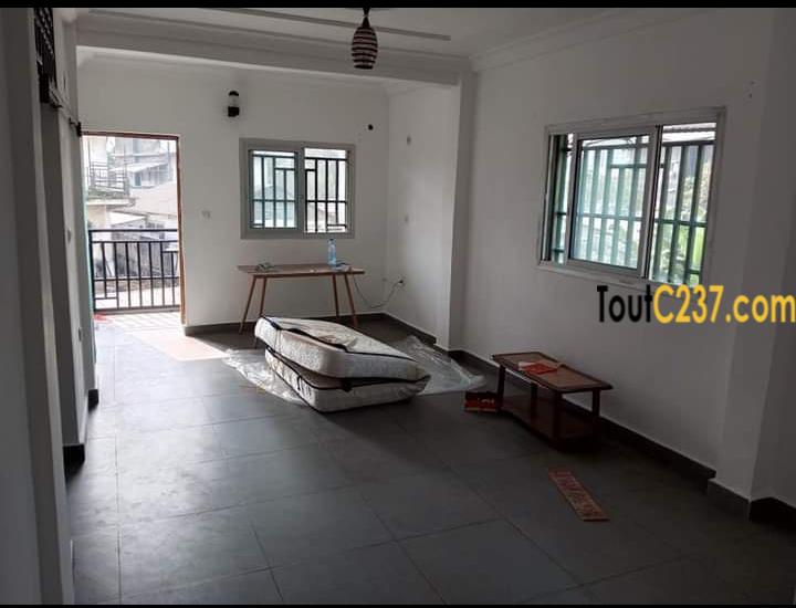 Appartement à louer à Bali, Douala