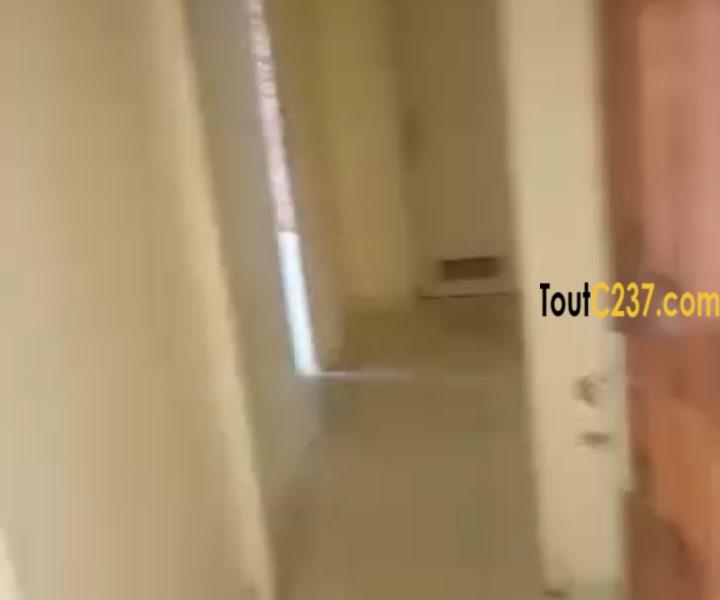 Vaste villa à louer à Akwa Douala