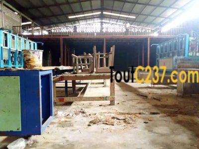 Entrepôt à vendre à Yassa, Douala