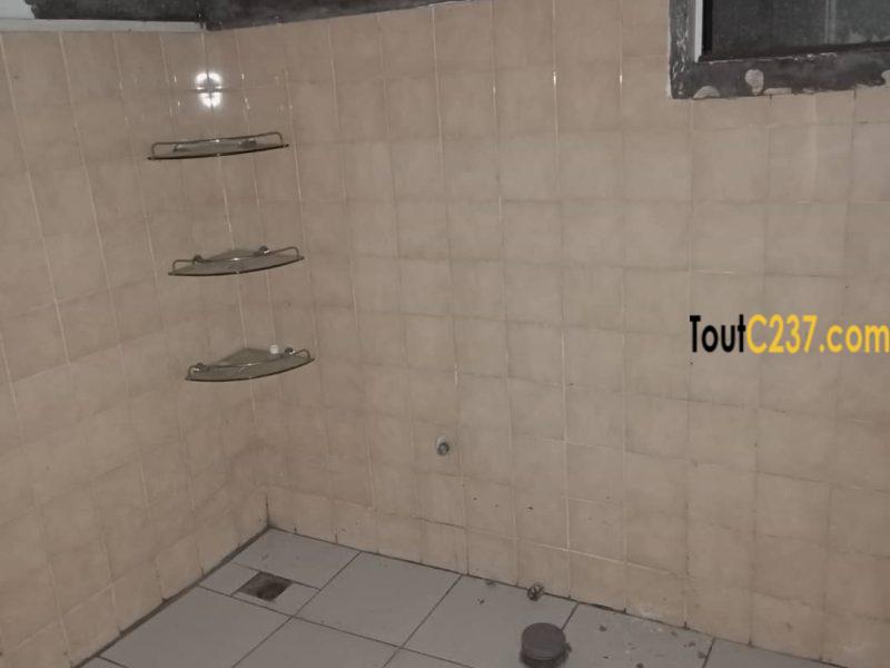 Bureaux à louer à Akwa, Douala