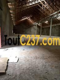 Entrepôt à louer à Bonaberi Douala