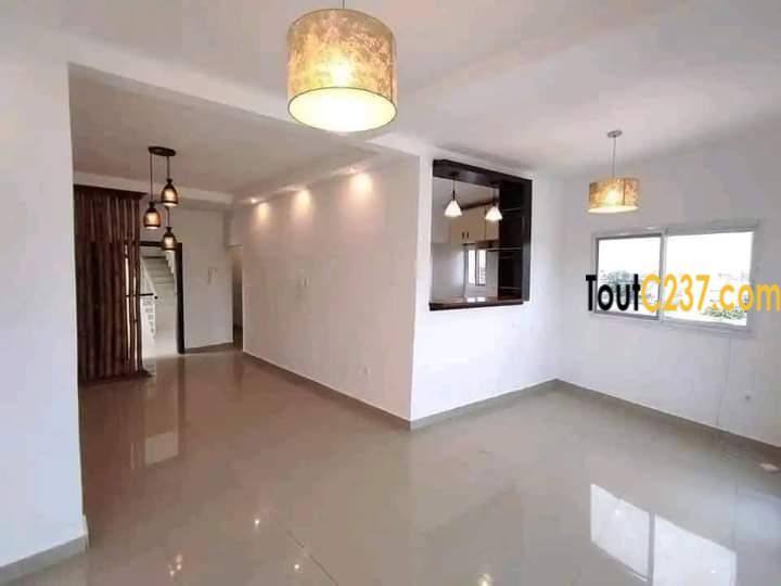 Appartement à louer à Bonapriso Douala