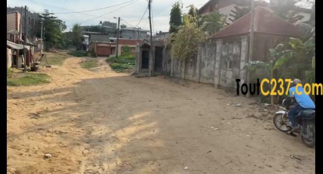 Terrain a vendre à Kotto Baden Baden