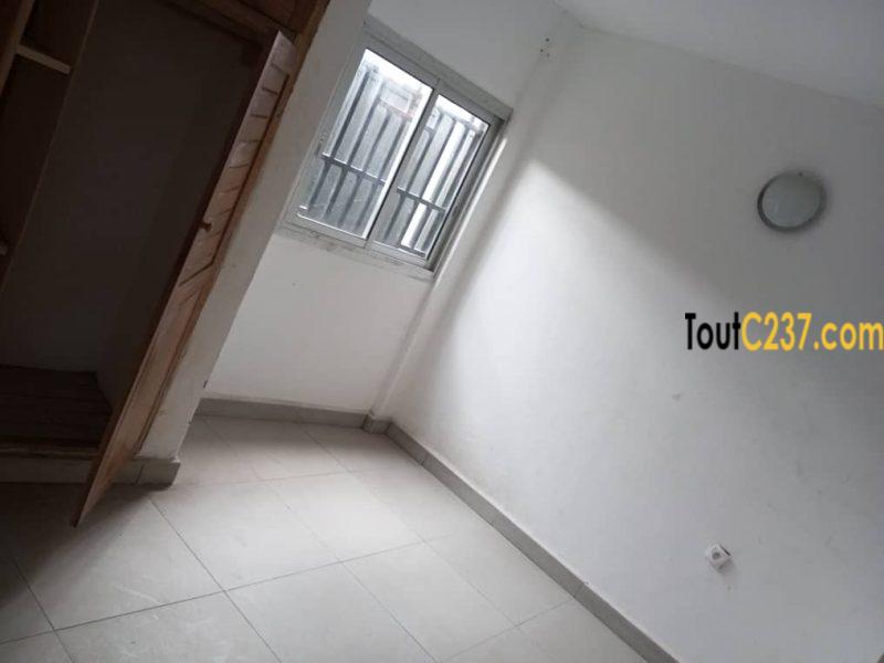 Appartement à louer à Bali, Douala