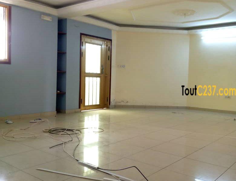 Appartement à louer à Bali, Douala
