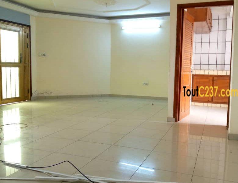 Appartement à louer à Bali, Douala