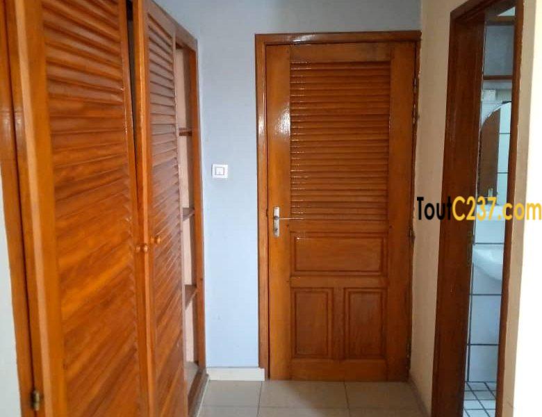 Appartement à louer à Bali, Douala