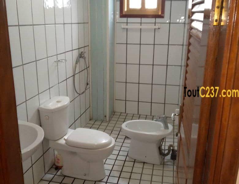Appartement à louer à Bali, Douala