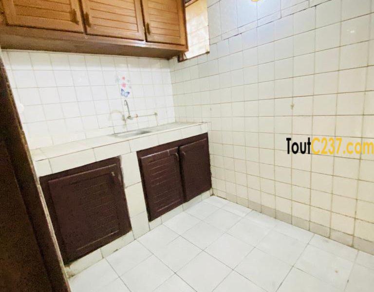 Appartement à louer à Bonamoussadi Douala