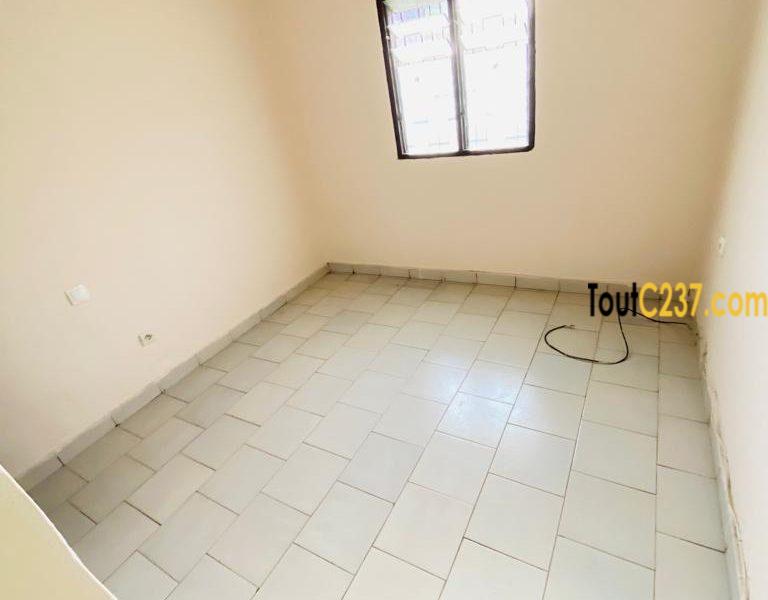 Appartement à louer à Bonamoussadi Douala