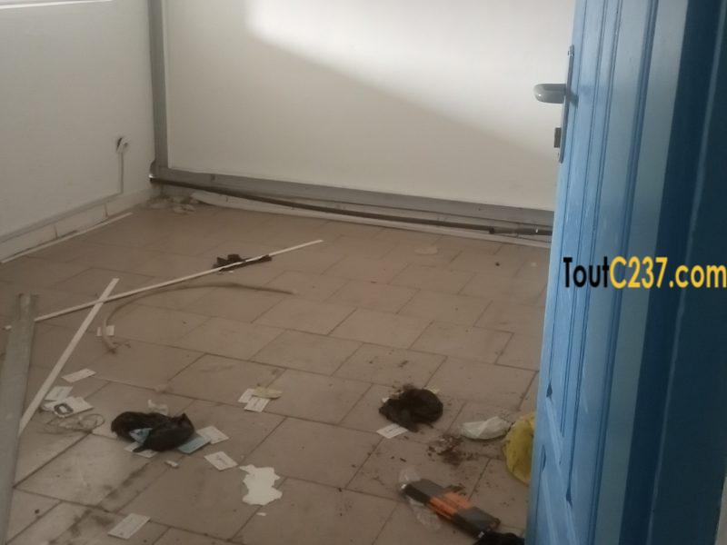 Bureau à louer à Akwa, Douala