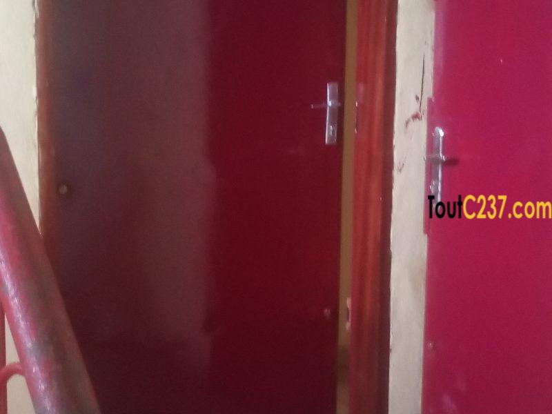 Bureau à louer à Akwa, Douala