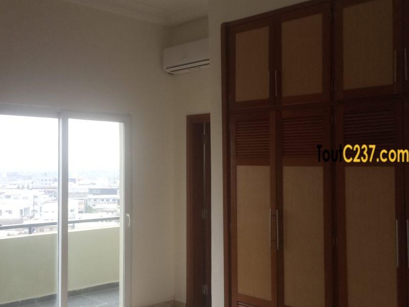 Duplex en appartement à louer a Deido