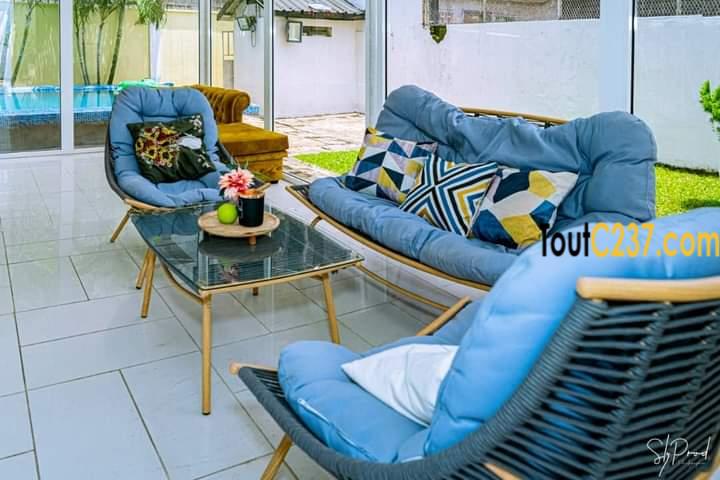 Duplex meublée à louer à Bonapriso Douala
