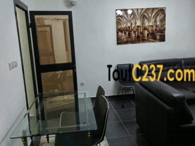 Studio moderne à louer à Logpom