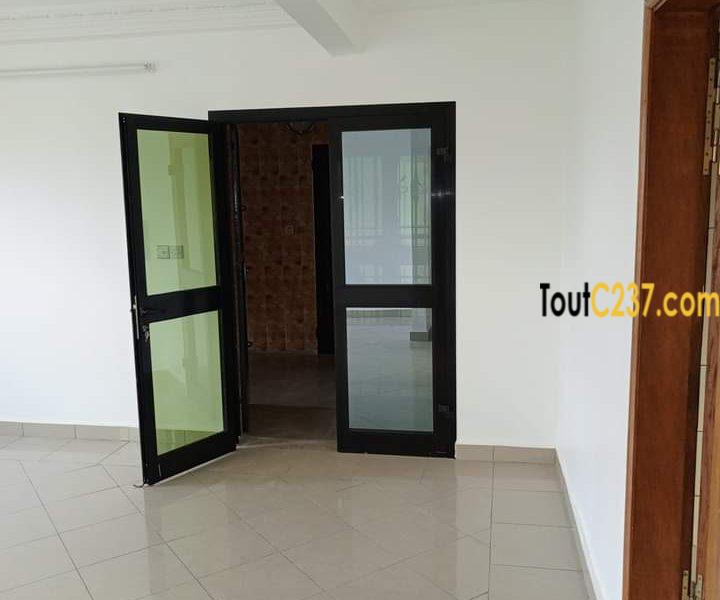 Appartement à louer à Makepe Douala