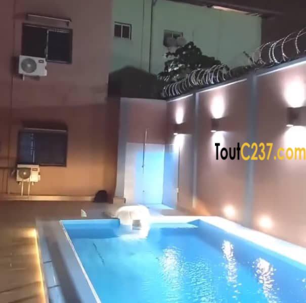 Appartement vip à louer à Bali, Douala