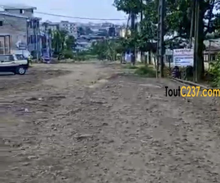 Terrain commercial à vendre à Kotto