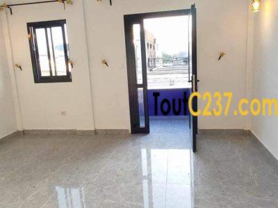 Studio meublé à louer à Bali, Douala