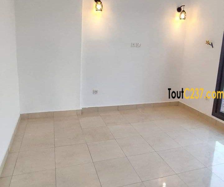 Studio moderne à louer a Bonamoussadi
