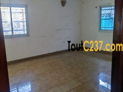 Duplex à louer à Deido, Douala