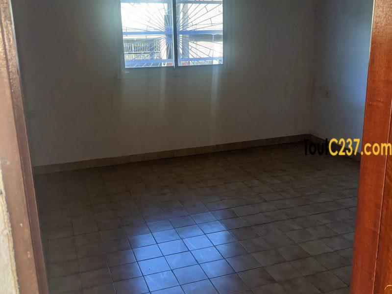 Duplex à louer à Deido, Douala