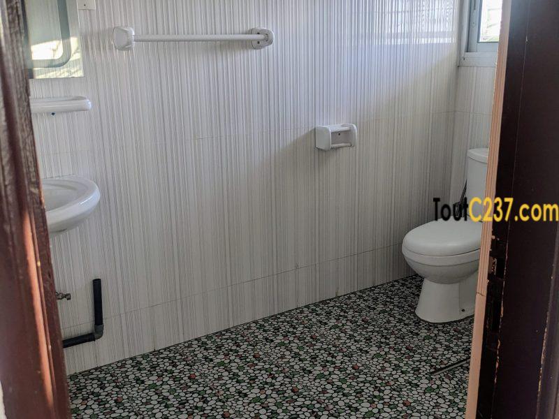 Duplex à louer à Deido, Douala