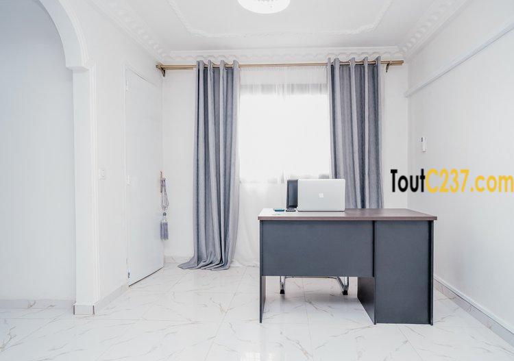 Villa meublée à louer à Bonamoussadi