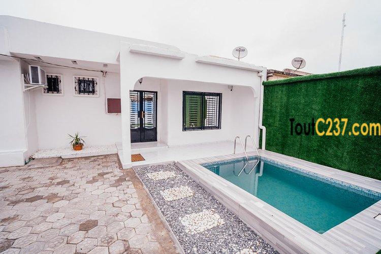 Villa meublée à louer à Bonamoussadi