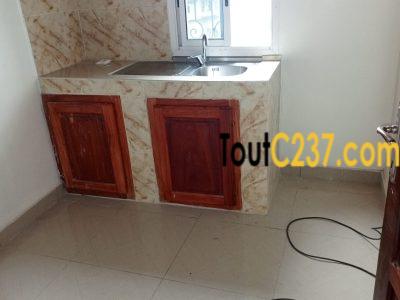 Appartement à louer à Logpom, Douala