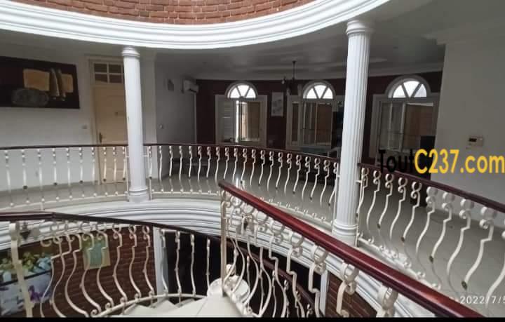 Duplex à vendre à Bonamoussadi, Douala