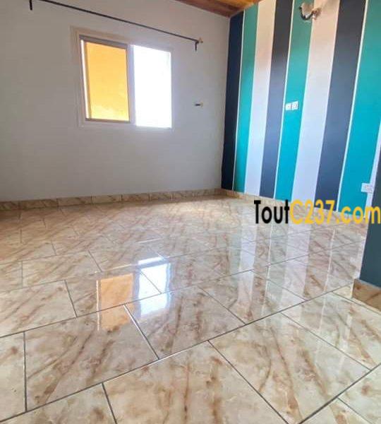 Studio moderne à louer à Makepe