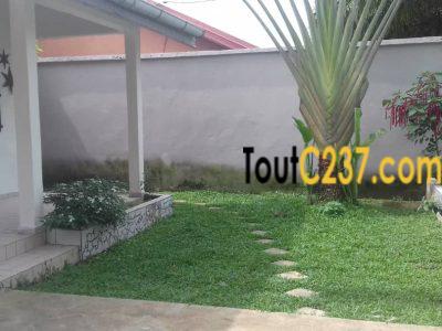 Maison à vendre à Yassa Cité Chirac