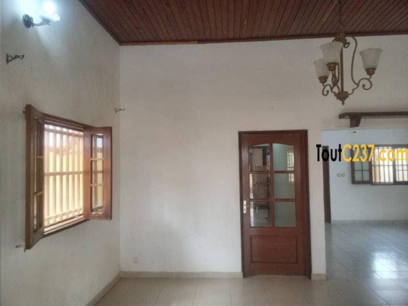 Maison à vendre à Yassa Cité Chirac