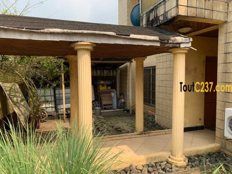 Duplex à vendre à Bonapriso, Douala