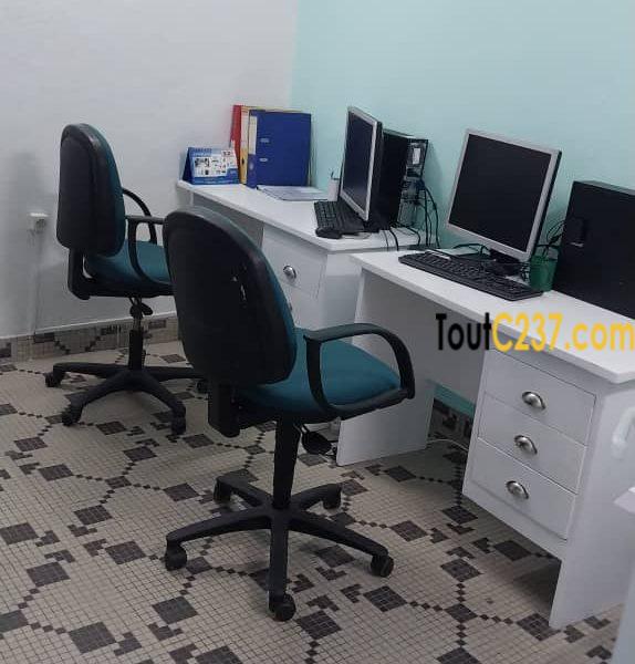 Bureau à louer à Bali, Douala