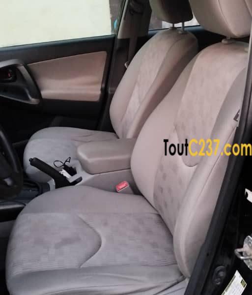 Toyota Rav4 à vendre à Douala
