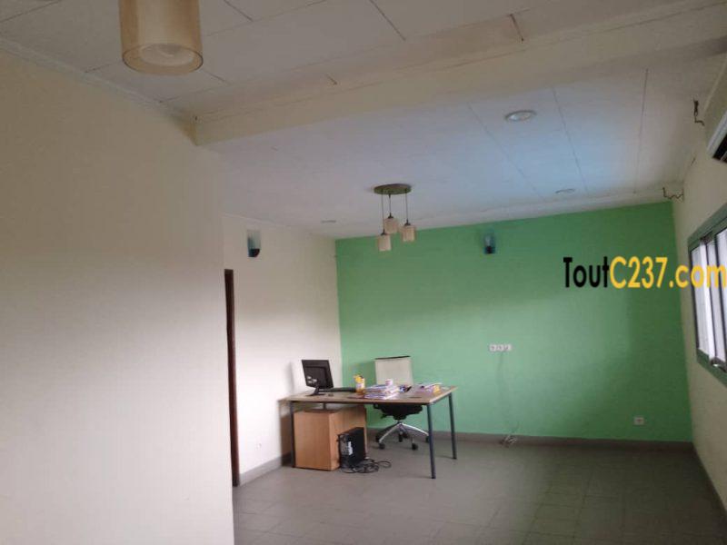 Appartement à louer à Bali, Douala